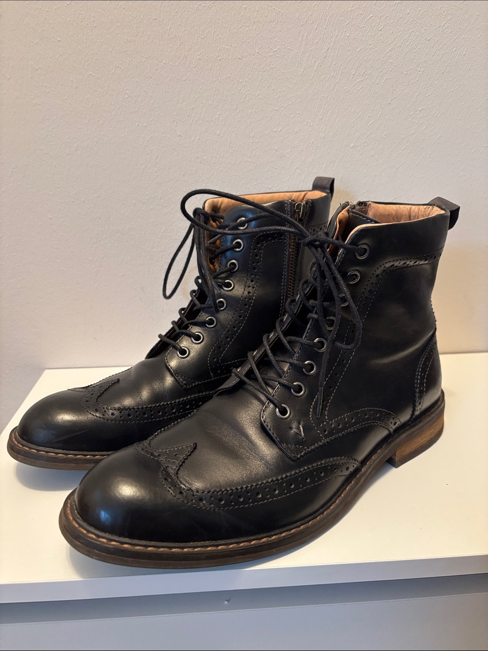 Vionic Men's Black Leather Lace-Up Boots